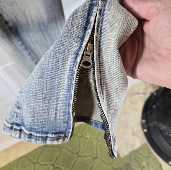 Golden distressed snake roses embroidered mens jeans - Picture 10 of 12